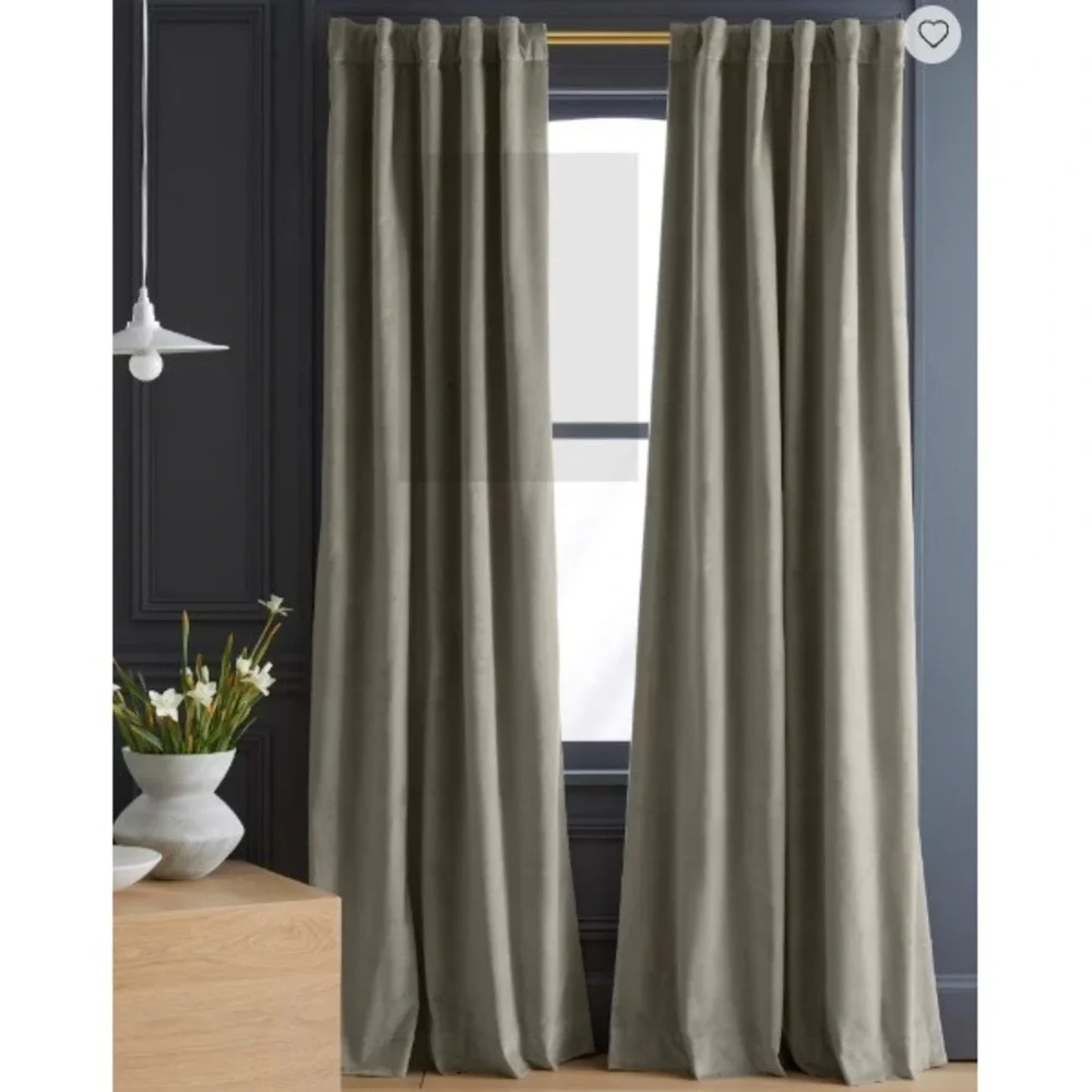 NWOT QUINCE Light Grey Room Darkening Cotton Velvet Modern Luxury Curtain 48x108